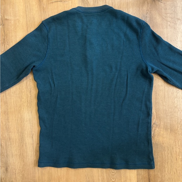 Mountain Hardwear Men's Teal Long Sleeve Henley - Picture 4 of 6